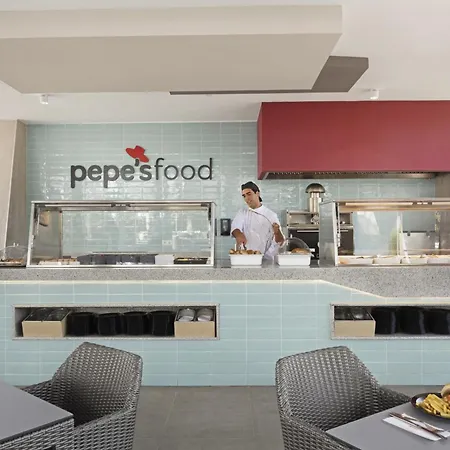 Готель Riu Playa Park